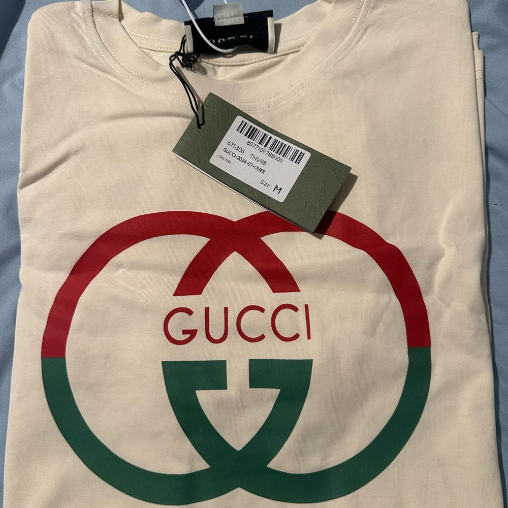 Gucci Cream T-Shirt with Logo